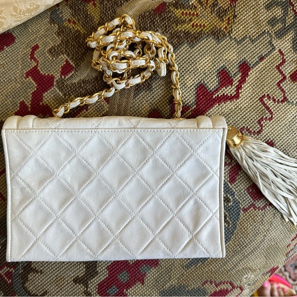authentic Chanel white purse - Picture 8 of 11